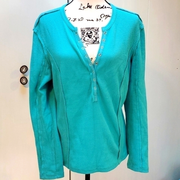 Womens  REVERSE STITCH Vneck Turquoise textured Snap button Top Sz.XL - Picture 1 of 3